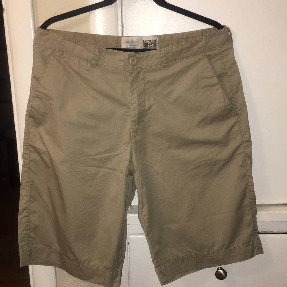 Converse beige shorts